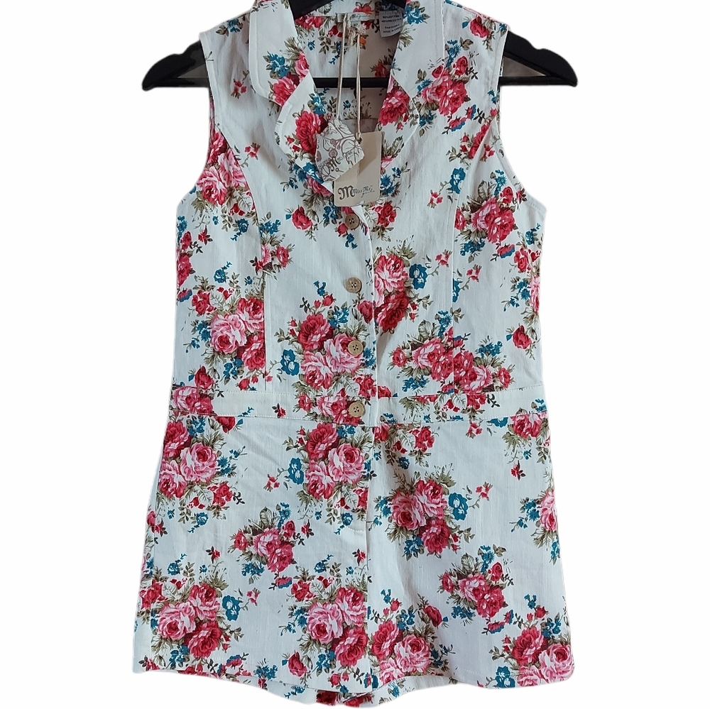 Miss Me Floral sleeveless butron front romper XS